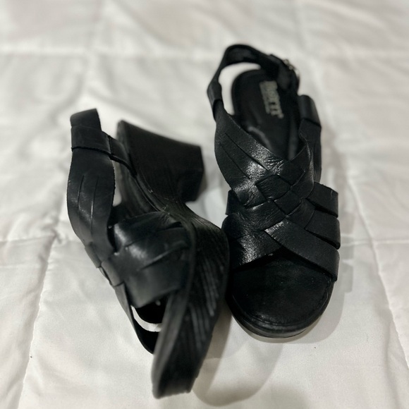Born Sandals - Picture 2 of 3
